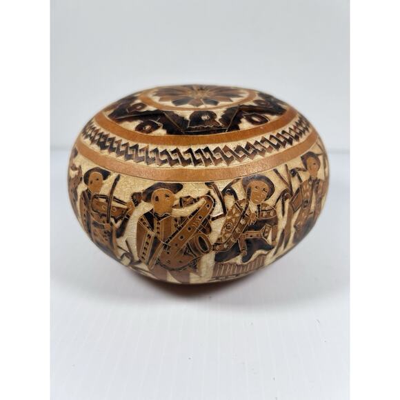 Gourd Hand Carved Etched Lidded Musicians Dancers Intricate Peru Folk Art Round - Picture 6 of 9
